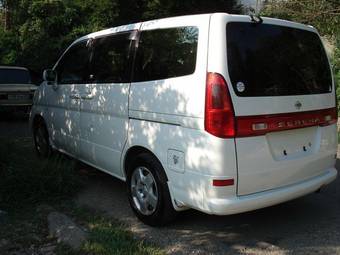 2000 Nissan Serena Photos