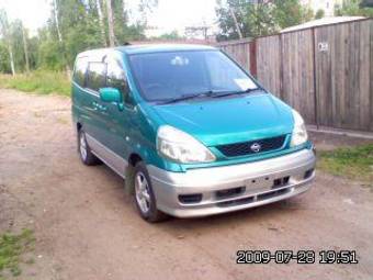 2000 Nissan Serena Photos