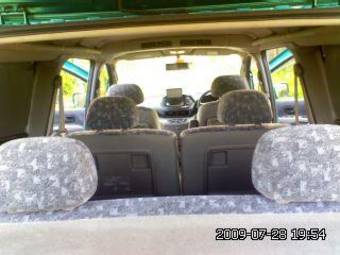 2000 Nissan Serena Photos