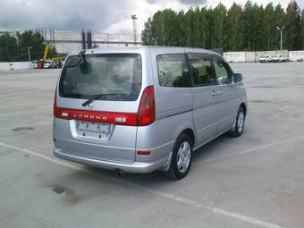 2000 Nissan Serena Pictures