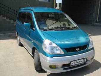 2000 Nissan Serena Pictures