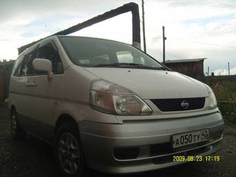 2000 Nissan Serena Photos