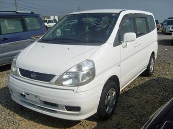 2000 Nissan Serena Pictures
