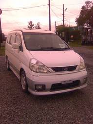 2000 Nissan Serena Pics