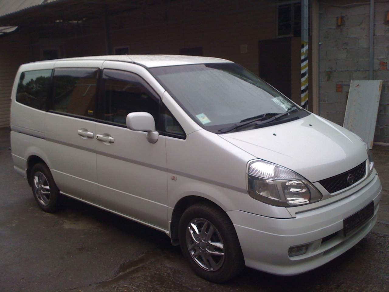 2000 Nissan Serena specs, Engine size 2.0l., Fuel type