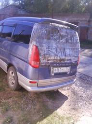 2000 Nissan Serena Photos