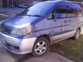 2000 Nissan Serena For Sale