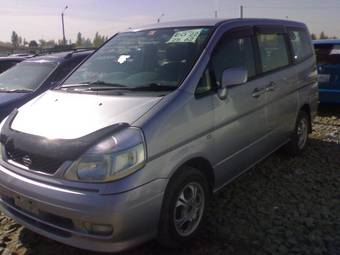 2000 Nissan Serena Pictures