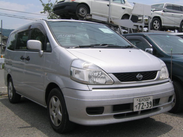 2001 Nissan Serena