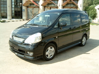 2001 Nissan Serena