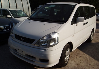 2001 Nissan Serena