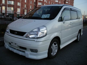 2001 Nissan Serena