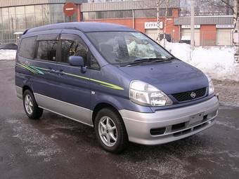 2001 Nissan Serena
