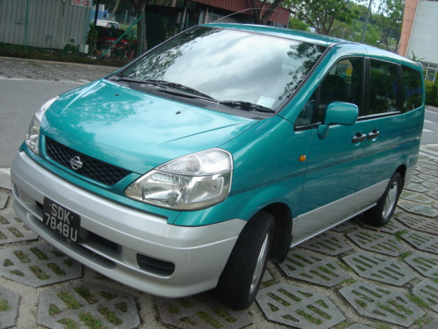 2001 Nissan Serena