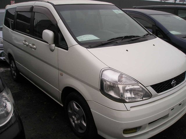 2001 Nissan Serena