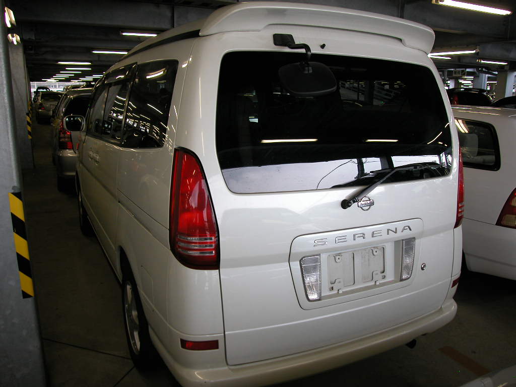 2001 Nissan Serena Pictures