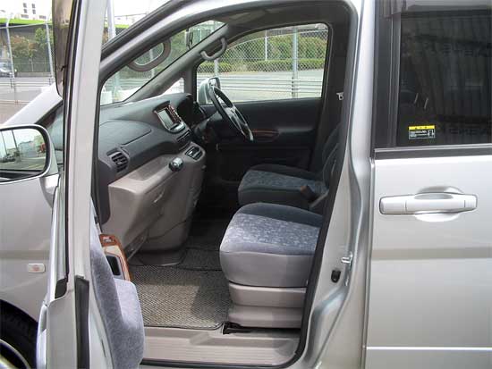 2001 Nissan Serena For Sale