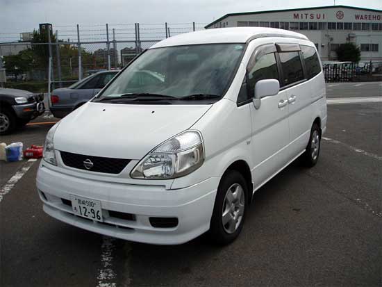 2001 Nissan Serena Pictures