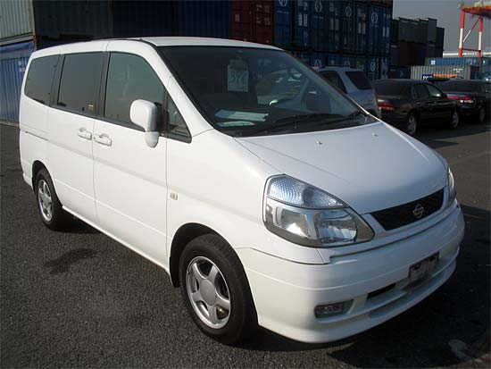 2001 Nissan Serena Photos