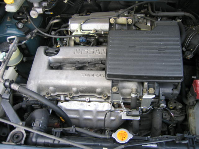 2001 Nissan Serena Photos