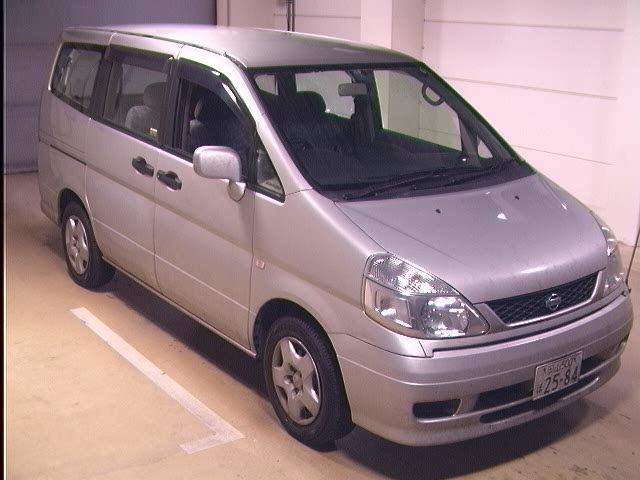 2001 Nissan Serena Photos