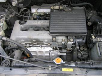 2001 Nissan Serena Pictures