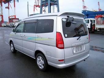 2001 Nissan Serena Photos