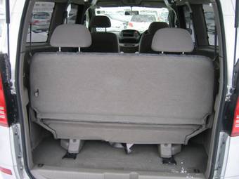 2001 Nissan Serena Pics