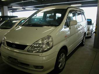 2001 Nissan Serena Pictures