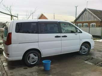 2001 Nissan Serena Pictures