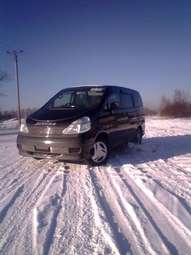 2001 Nissan Serena Pictures