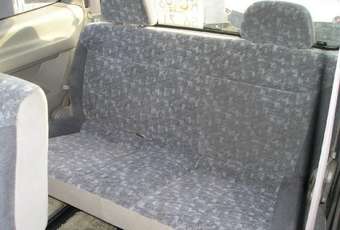 2001 Nissan Serena Photos