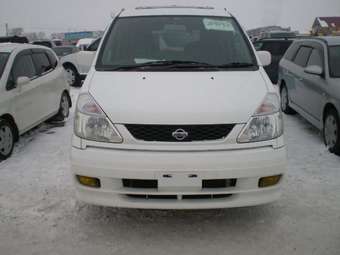 2001 Nissan Serena Photos