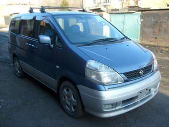 2001 Nissan Serena Photos