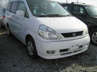 2001 Nissan Serena Photos