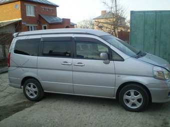 2001 Nissan Serena Pictures