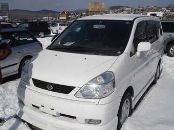 2001 Nissan Serena Pictures