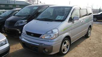 2001 Nissan Serena Images