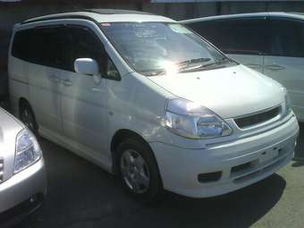 2001 Nissan Serena Pics