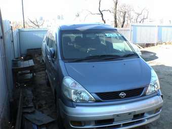 2001 Nissan Serena Photos