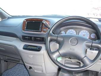 2001 Nissan Serena Pictures