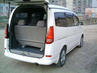 2001 Nissan Serena Pics