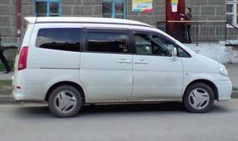 2001 Nissan Serena