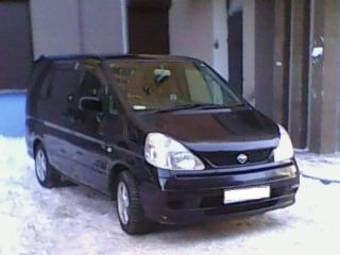 2001 Nissan Serena Photos