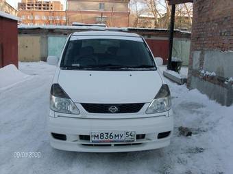 2001 Nissan Serena Photos