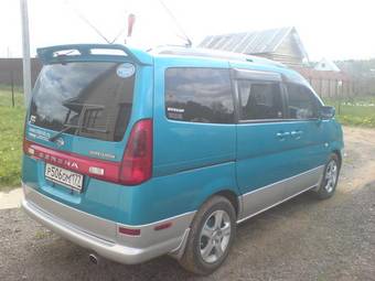 2001 Nissan Serena Pictures