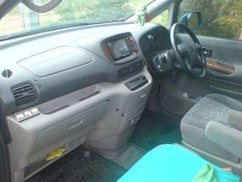 2001 Nissan Serena For Sale