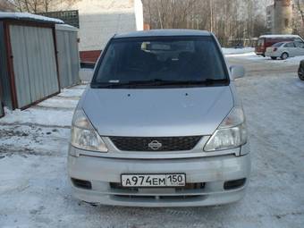 2001 Nissan Serena Photos
