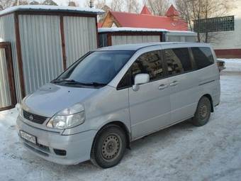 2001 Nissan Serena Pictures