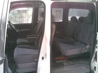 2001 Nissan Serena Images